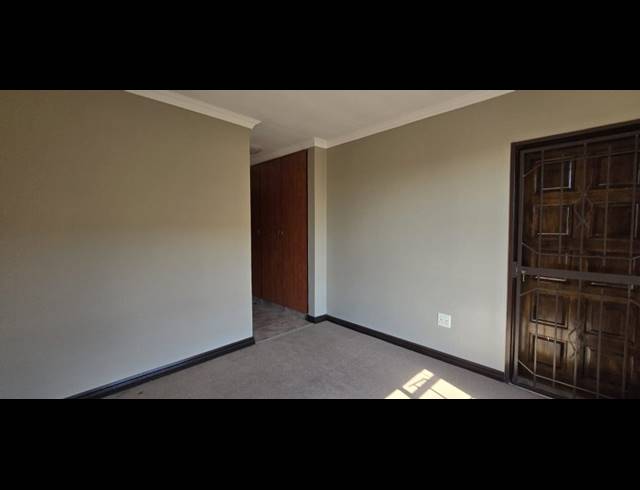 2 BEDROOM APARTMENT FOR SALE IN MONTANA PARK